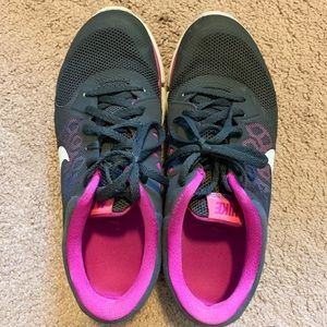 Women’s Nike Flex 7.5